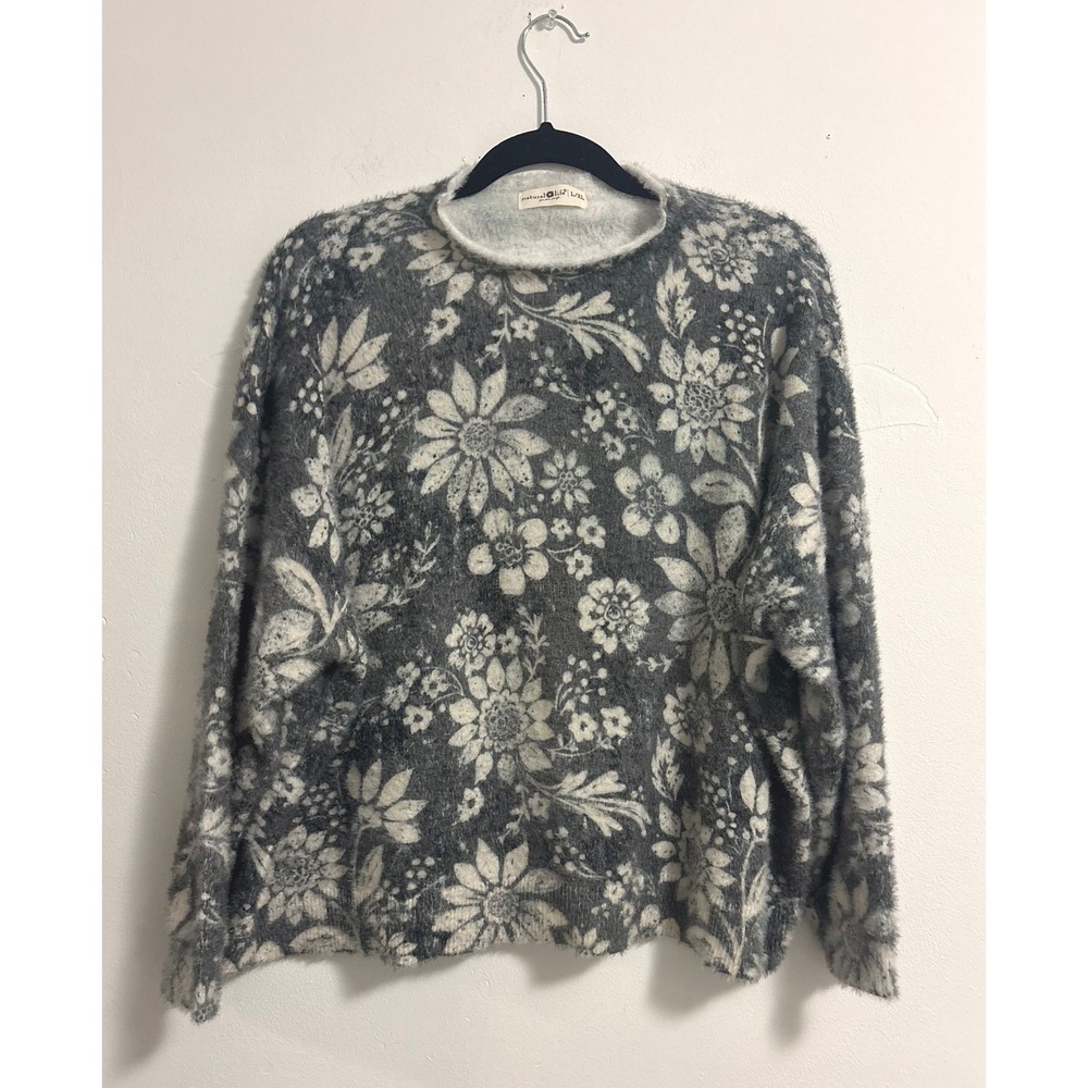 Natural Life Womens Gray White Floral Fuzzy Eyelash Knit Sweater Super Soft L/XL